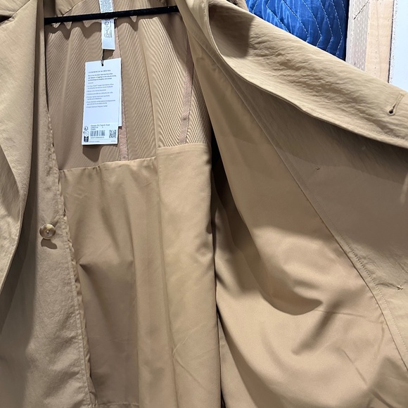 LULULEMON CLASSIC FIT TRENCH COAT CAMEL BROWN LARGE NWT - Picture 12 of 12